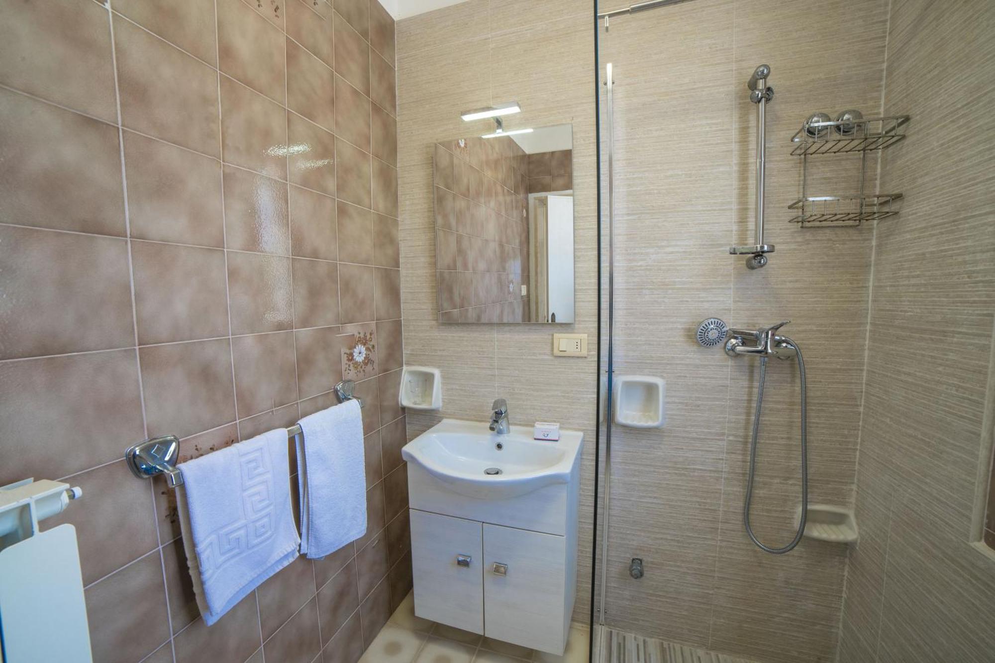 מלנדוניו Villa Lisa Garden And Pool - Happy Rentals מראה חיצוני תמונה