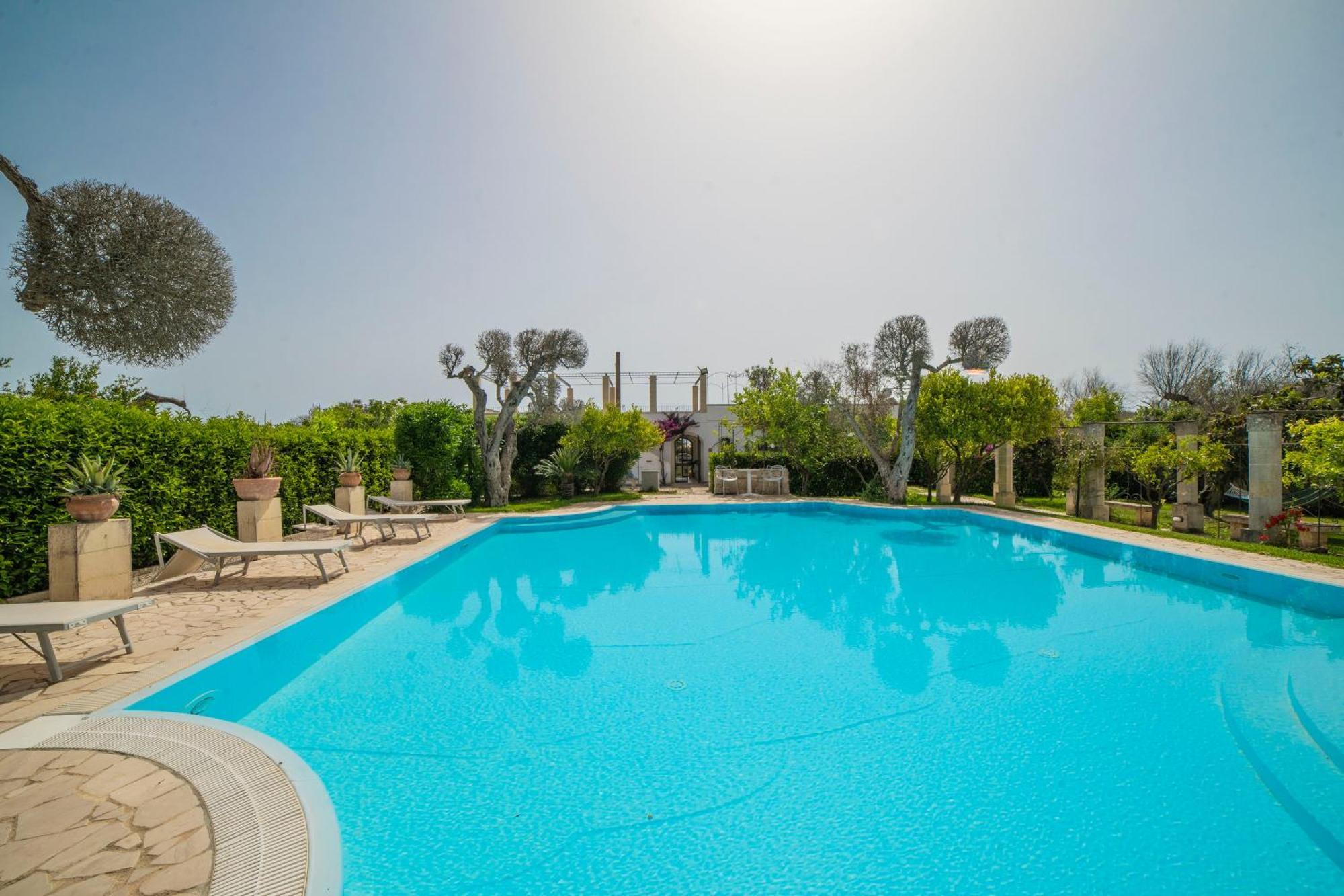 מלנדוניו Villa Lisa Garden And Pool - Happy Rentals מראה חיצוני תמונה