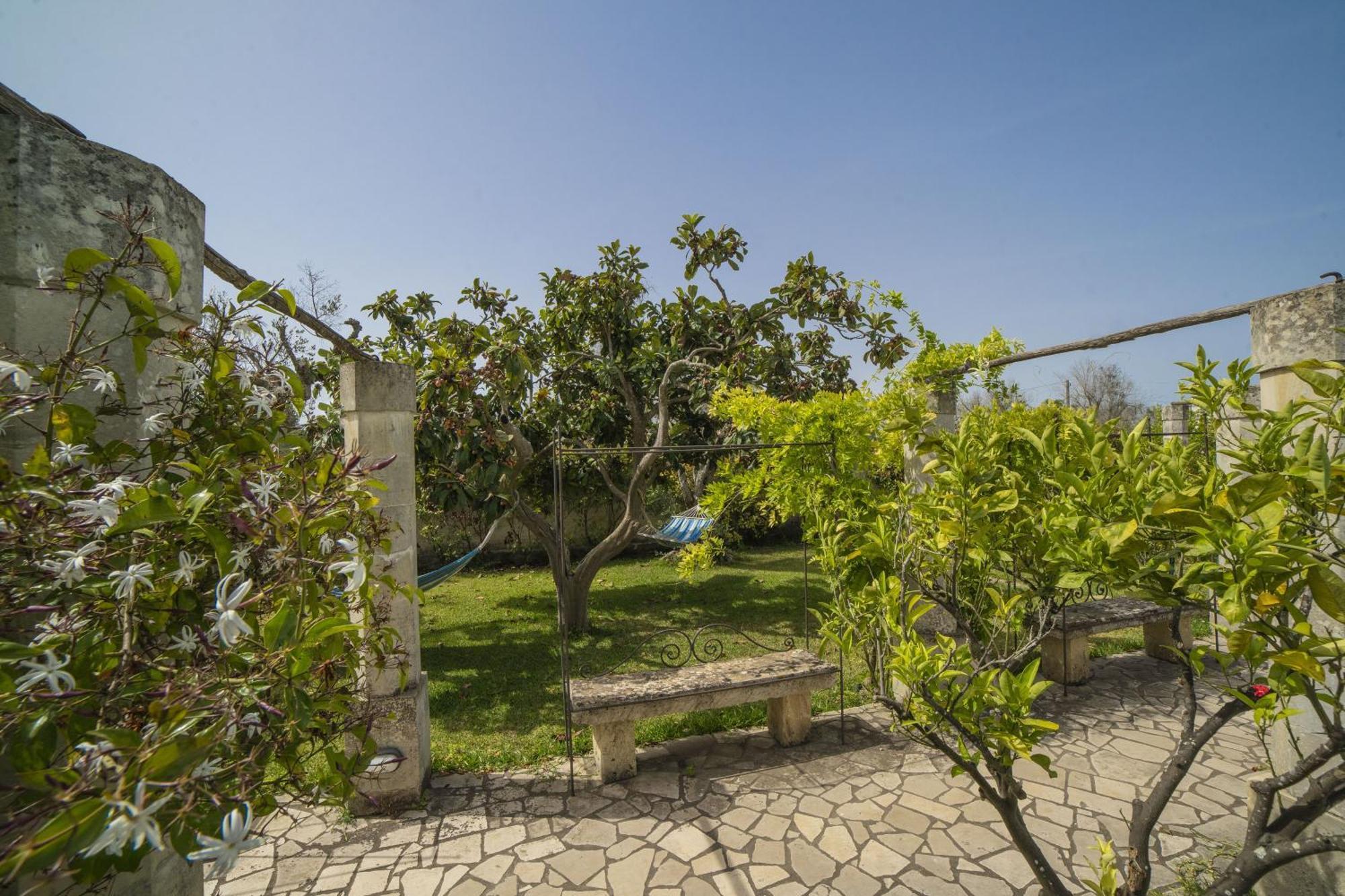 מלנדוניו Villa Lisa Garden And Pool - Happy Rentals מראה חיצוני תמונה